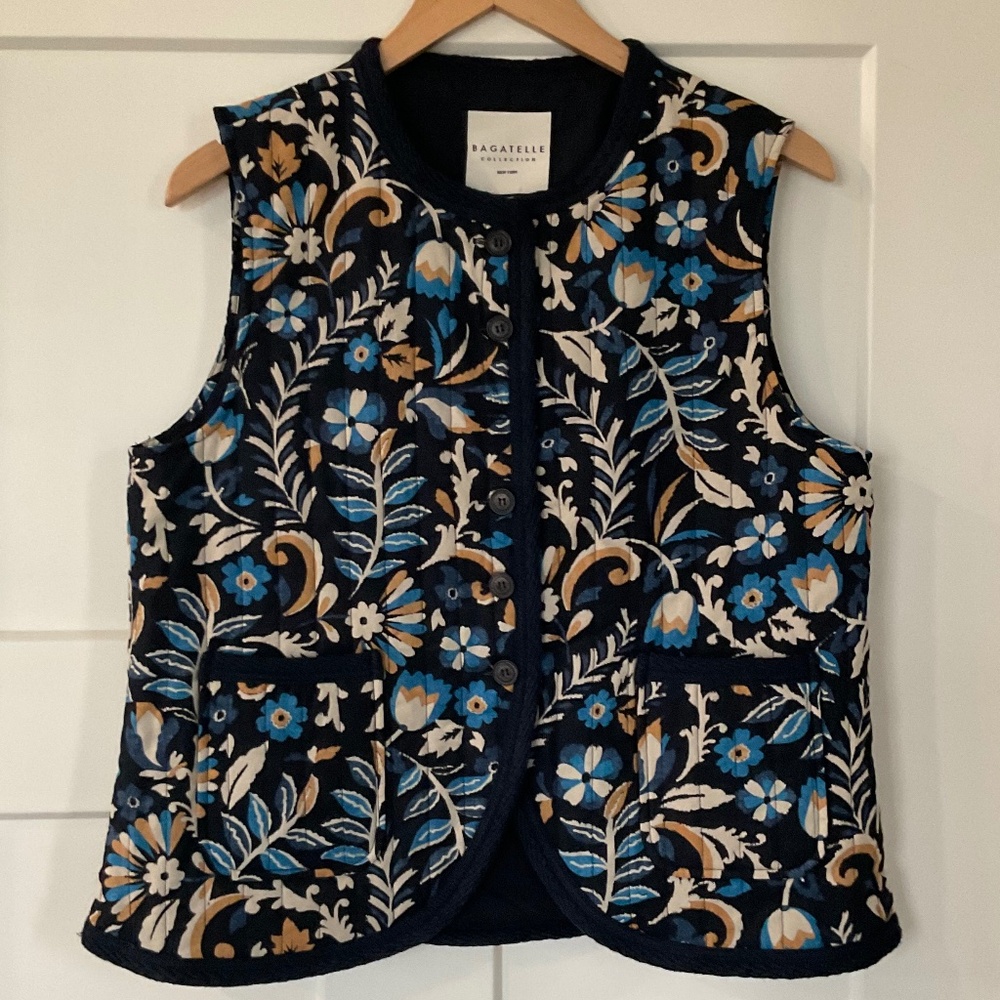 BAGATELLE COLLECTION Quilted Floral Print Barn Vest Pockets XS NWT